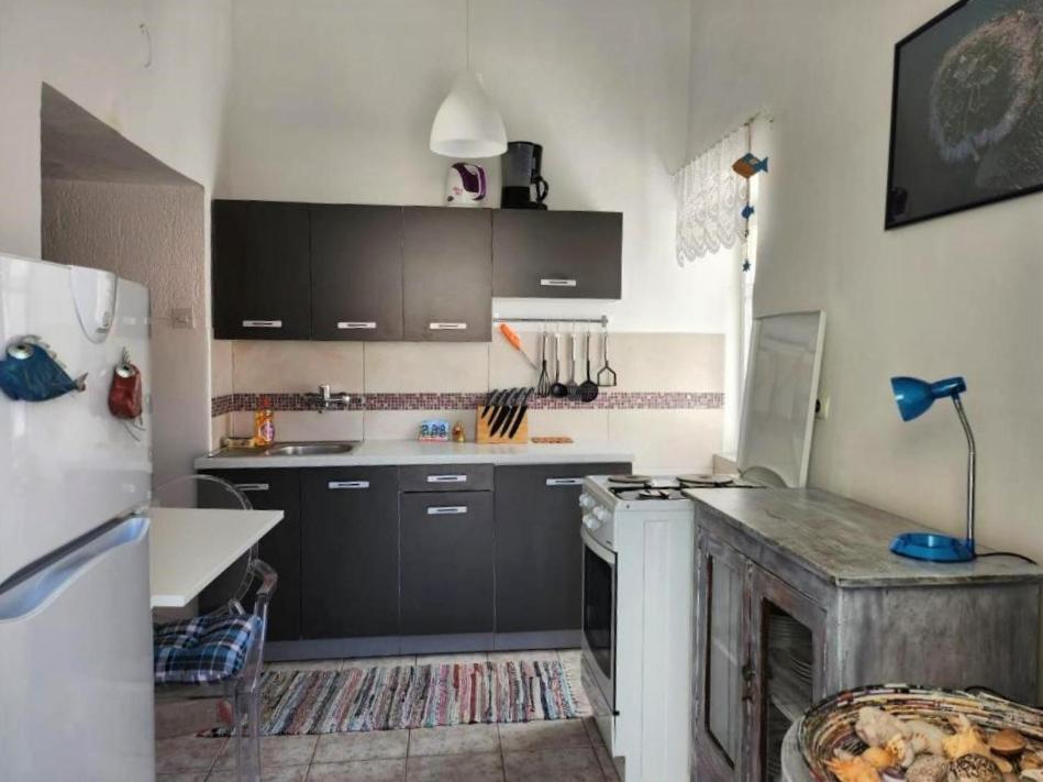 Apartment Dolores เซรส ภายนอก รูปภาพ
